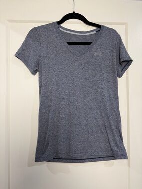 Under Armour Gray Workout Top Small